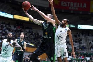 POTPUNA LUDNICA, PARTIZAN ISPUSTIO DVOCIFRENU PREDNOST: Navijači izuzetno ljuti! (TVITOVI) (VIDEO)