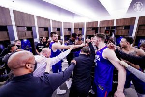 KLIPERSI SU POSEBAN KOLEKTIV PA MOGU I BEZ ZVEZDA: Sjajna utakmica bivšeg igrača Mege, ovaj Hjuston bi bio fenjeraš i u Evroligi! (VIDEO)