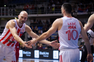 CRVENO-BELA EKSPEDICIJA PREGAZILA KRAGUJEVČANE: Radnički osetio Zvezdinu moć, Beograđani lako do polufinala KRK! (VIDEO)