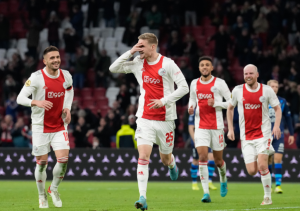 ‘NISAM SHVATAO DA SAM PREŠAO GRANICU’: Nezapamćeni skandal uzdrmao Ajaks, sportski direktor podneo ostavku zbog šokantnih razloga!