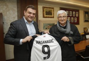 LEGENDA POSETILA TIM: Njegovi saveti pred revanš mogu biti veoma bitni! (FOTO) (VIDEO)