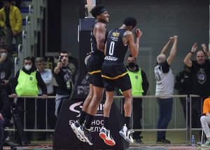 PARTIZAN VRATIO ANDORI SA KUSUROM: Lesor zlostavljao obruče, prvo mesto i dalje u igri! (VIDEO)