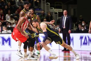 ZVEZDINA KLACKALICA: Nekoliko minuta sjaja, pa nekoliko minuta očaja! Evo šta navijači kažu! (TVITOVI) (FOTO)