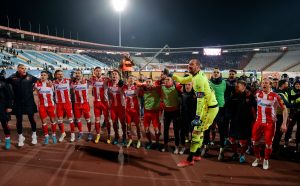 FOTO UBOD: Katai i Ohi u transu, fudbaleri luduju ispred severne tribine! (FOTO)