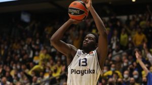 GLEDAMO NAJBOLJU EVROLIGU IKADA: Makabi se vratio iz mrtvih i slomio Real, ko god uđe u TOP 8 zasluženo je tu! (VIDEO)