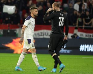 ‘STANI TAMO NA GOL, ĆUTI I BRANI’: Vanja priznao da je želeo da izvede slobodnjak, a onda je usledila urnebesna ‘svađa’ sa rođenim bratom! (VIDEO)