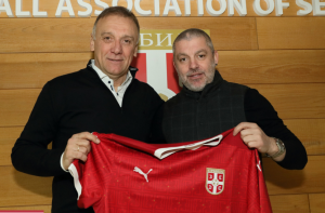 BIVŠI TRENER PARTIZANA SEO NA KLUPU ‘ORLIĆA’: Učio od Ilije Petkovića, ‘kalio’ se u Gani i Omanu a sada dolazi da stabilizuje mladu reprezentaciju! (FOTO)