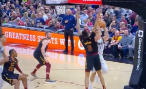 KLASIČNA FORA IZ ŠKOLSKOG DVORIŠTA: Dončić jednim potezom ponizio protivnika, centar Klivlenda nije znao gde se nalazi! (VIDEO)