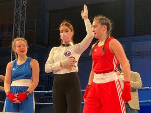 ONA JE BUDUĆNOST SRPSKOG BOKSA: Sara Ćirković je ‘Jadranski biser’, nova zlatna medalja za našu bokserku!