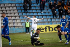 ‘RADNIK JE BARSELONA ZA PARTIZAN’: Domaćin šokirao crno-bele u Surdulici, Terzić vrlo brzo izjednačio – Grobari besne na društvenim mrežama! (TVITOVI)