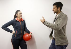 I NOVAK STAO U RED DA SE POKLONI IVANI: Jedna reč je sasvim dovoljna – evo kako je Đoković čestitao našoj atletičarki na ogromnom uspehu! (FOTO)