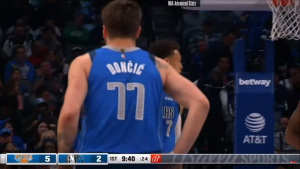 NEVEROVATAN RASPAD DALASA U TEKSASU: Istorijski loše šutersko veče Mevsa, Dončić sam ubacio gotovo pola poena ekipe! (VIDEO)