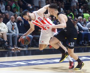 PANTER VODIO PARTIZAN DO +12, DAVIDOVAC UZVRATIO SA DRUGE STRANE: Vođstvo crno-belih na poluvremenu! (FOTO)