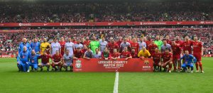 DŽERARD BAŠ KAO NEKADA: Kapitenska traka i pogodak na krcatom Enfildu!