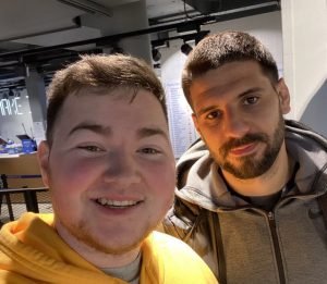 MITROVIĆ VIĐEN NA STADIONU VELIKANA: Da li će da pojača klub iz velike šestorke, on se nada bombi! (FOTO)