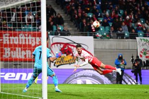 SJAJAN MEČ U LAJPCIGU: Red Bul i Atalanta igrali za publiku, sve je otvoreno pred revanš! (VIDEO)