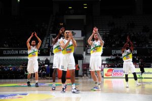 DERIK NIDAM GOVORIO O PARTIZANU: „Sa navijačima su kao u transu, nismo u poziciji da pretimo“!