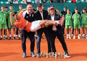 NAJEMOTIVNIJI MOMENTI SRBIJA OPENA: Đoković se zahvalio najvažnijim saradnicima – Vajda grlio Novaka i oduševio Beograd, Pilić plakao