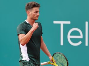 OVO JE DEFINITIVNO MIŠINA GODINA: Kecmanoviću dva seta i više od dva sata dovoljna za žilavog Milmana!