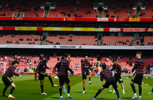 ĐAVOLI POSLALI NOVU PONUDU: 65 plus 20 miliona britanskih funti! Čeka se uprava Balugarane!