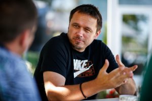 ‘NIJE ČOVEK MAŠINA, IMA VELIKU ŽELJU, PRIČAO SAM SA NJIM!’: Legendarni košaraš o Jokićevom igranju za reprezentaciju!