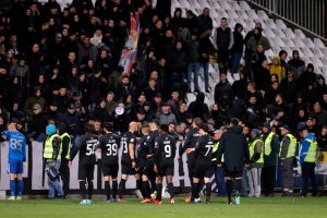 NAVIJAČI ‘UPALI’ NA KONFERENCIJU: Saopštenje Grobara o kom bruji Srbija – ‘Šurbatović i Terzić su se dogovorili da se Partizanu spreči osvajanje bodova!’ (FOTO)