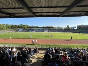 SPEKTAKL NA KARABURMI: Remi OFK-a i Zemuna, navijanje za desetku!