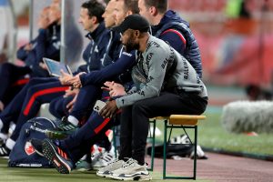 KANGA ZBOG POVREDE NAPUSTIO TEREN VEĆ U DEVETOM MINUTU: Stanković po završetku meča otkrio kako se Gabonac oseća! (VIDEO)