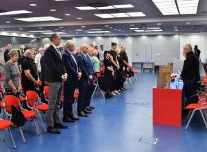 ‘IZGUBILI SMO DRAGOG ČOVEKA’: Održana komemoracija Stevanu Ostojiću – tuga i suze na ‘Marakani’!