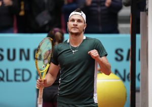 SJAJAN TENIS I POBEDA KECMANOVIĆA: Miša bolji od Bublika u odličnom meču, overeno drugo kolo Madrida!