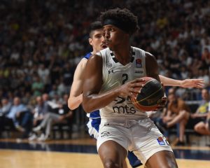 BUDUĆNOST VRAĆA SERIJU U BEOGRAD: Micov uz zvuk sirene, Partizan u majstorici juri finale nakon gotovo decenije! (VIDEO)