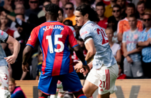 POTPUNO RASULO: Navijači brutalno vređali Kavanija, on im odgovorio ‘srednjim prstom’! (VIDEO)