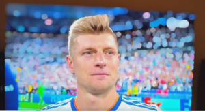 IZBACIO GA JE IZ TAKTA: Ovo je hit – novinar jednim pitanjem razbesneo Krosa, fudbaler Reala mu odbrusio kao iz topa! (VIDEO)