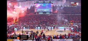 EVROLIGA REAGOVALA ŽESTOKOM SANKCIJOM: Olimpijakos kažnjen zbog proslave plasmana na Fajnal-for