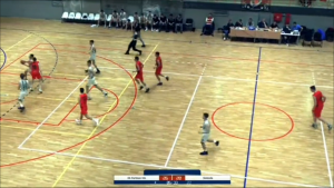 NE POSTOJI DŽABE IZREKA KAKAV OTAC TAKAV SIN: Vuk Danilović sakrio loptu i sjajno poentirao!