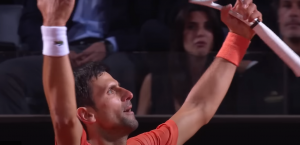 NOVAK U SVOM STILU: Magičan lob koji je obeležio četvrfinale! (VIDEO)