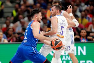 MVP MICIĆ: Ceo svet uživao u majstorijama srpskog internacionalca! (VIDEO)