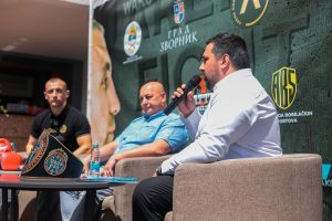 PRVI PUT U BOSNI I HERCEGOVINI: Sve je spremno za spektakl – Drobnjak u Zvorniku bije bitku za evropski pojas!