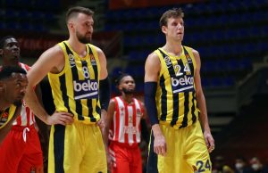 VESELI NAPUŠTA FENERBAHČE: Poznata sledeća destinacija Čeha!