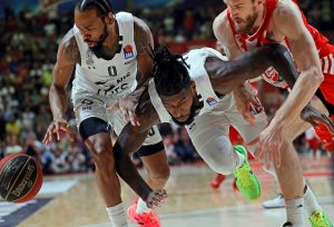 U PIONIRU PRŠTI NA SVE STRANE: Groabri besne na sudije, na jednog igrača su posebno ljuti! (TVITOVI)