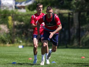 NAPORI DO KRAJNJIH GRANICA IZDRŽLJIVOSTI: Prvotimci šampiona LinLong Super lige Srbije odradili jutarnji trening!(FOTO)(VIDEO)