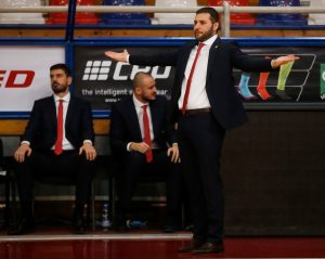 CRVENA ZVEZDA NAŠLA NASLEDNIKA RADONJIĆU: Bivši trener Cibone blizu klupe crveno-belih!