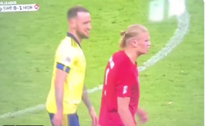 ‘KUR*O, POLOMIĆU TI NOGE’: Srbin je žestoko vređao Halanda, a onda mu je Norvežanin ogovorio golom posle svega nekoliko sekundi! (VIDEO)