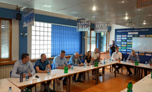 OVO SE NE VIĐA ČESTO: Čović i Obradović za istim stolom, evo o čemu su razgovarali! (FOTO)