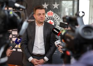 VAZURA OTKRIO PLANOVE: Partizan dovodi sedam novih igrača, osvrnuo se i na situaciju oko Rikarda