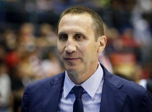 LEGENDARNI TRENER SE VRAĆA NA MESTO USPEHA: Blat ima novi zadatak u Makabiju! (VIDEO)