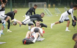 CRNO-BELI RADE SA OSMEHOM: Treći dan priprema u Ptuju! (FOTO)