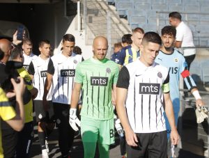 PARTIZAN POKRENUO AKCIJU: Sa kolena na koleno – druženje sa igračima i promocija sezonskih karata!