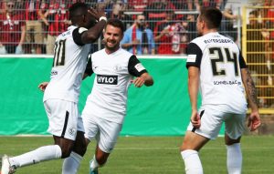 LEVERKUZEN SE OBRUKAO KAO NIKAD PRE: Čak sedam golova i ispadanje od trećeligaša! (VIDEO)