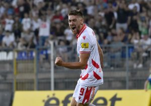 ZVEZDA VODI NA POLUVREMENU PROTIV MLADOSTI: Pavkov postigao 4. gol u sezoni i pokazao da je u top formi! (FOTO) (VIDEO)